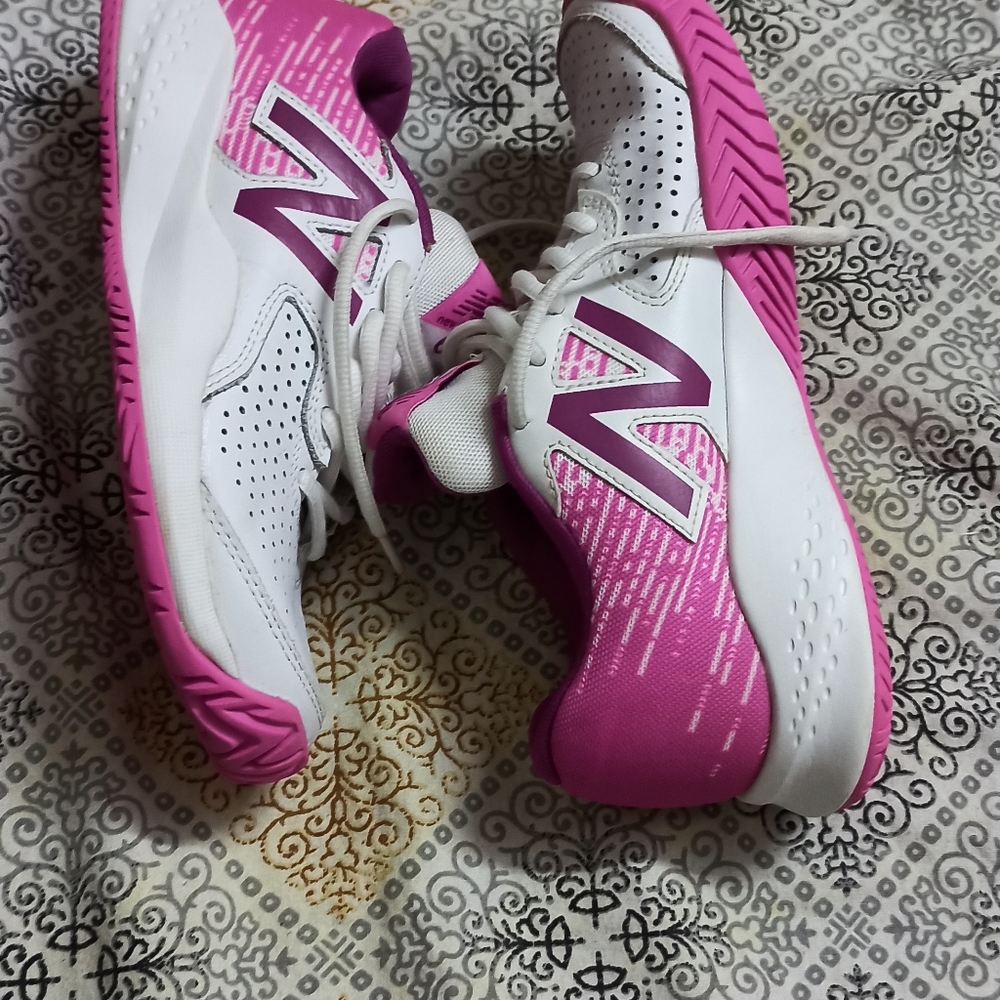 New Balance 696 - Picture 4 of 6